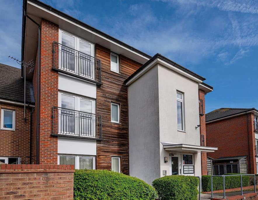 Reading 2-Bed Apartment & Parking Exterior foto